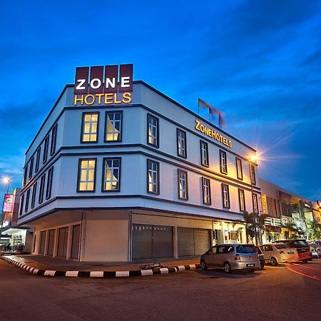 Zone Hotels, Telok Panglima Garang Teluk Panglima Garang Ngoại thất bức ảnh