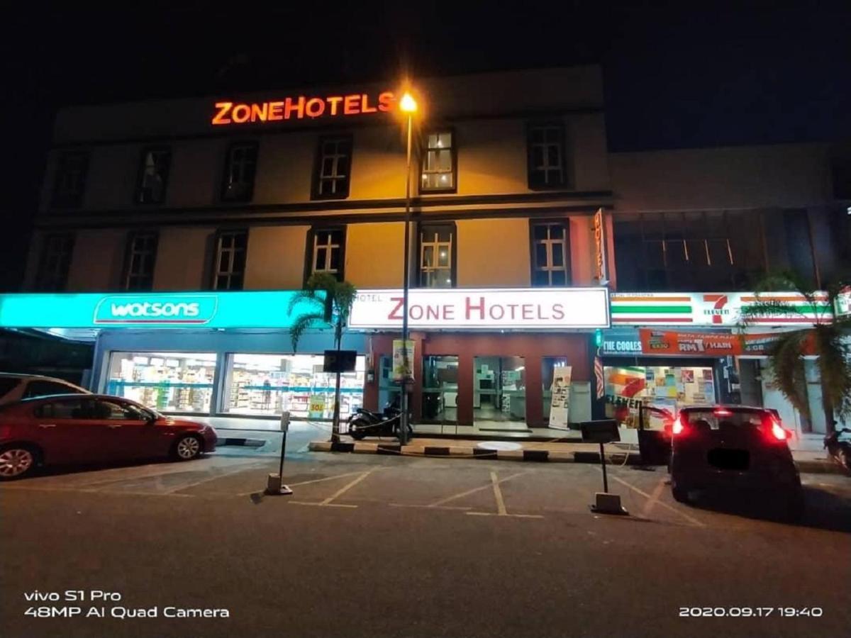 Zone Hotels, Telok Panglima Garang Teluk Panglima Garang Ngoại thất bức ảnh