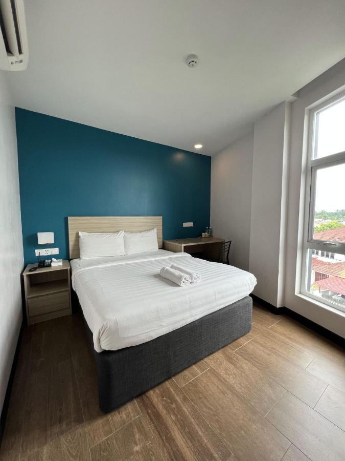 Zone Hotels, Telok Panglima Garang Teluk Panglima Garang Ngoại thất bức ảnh