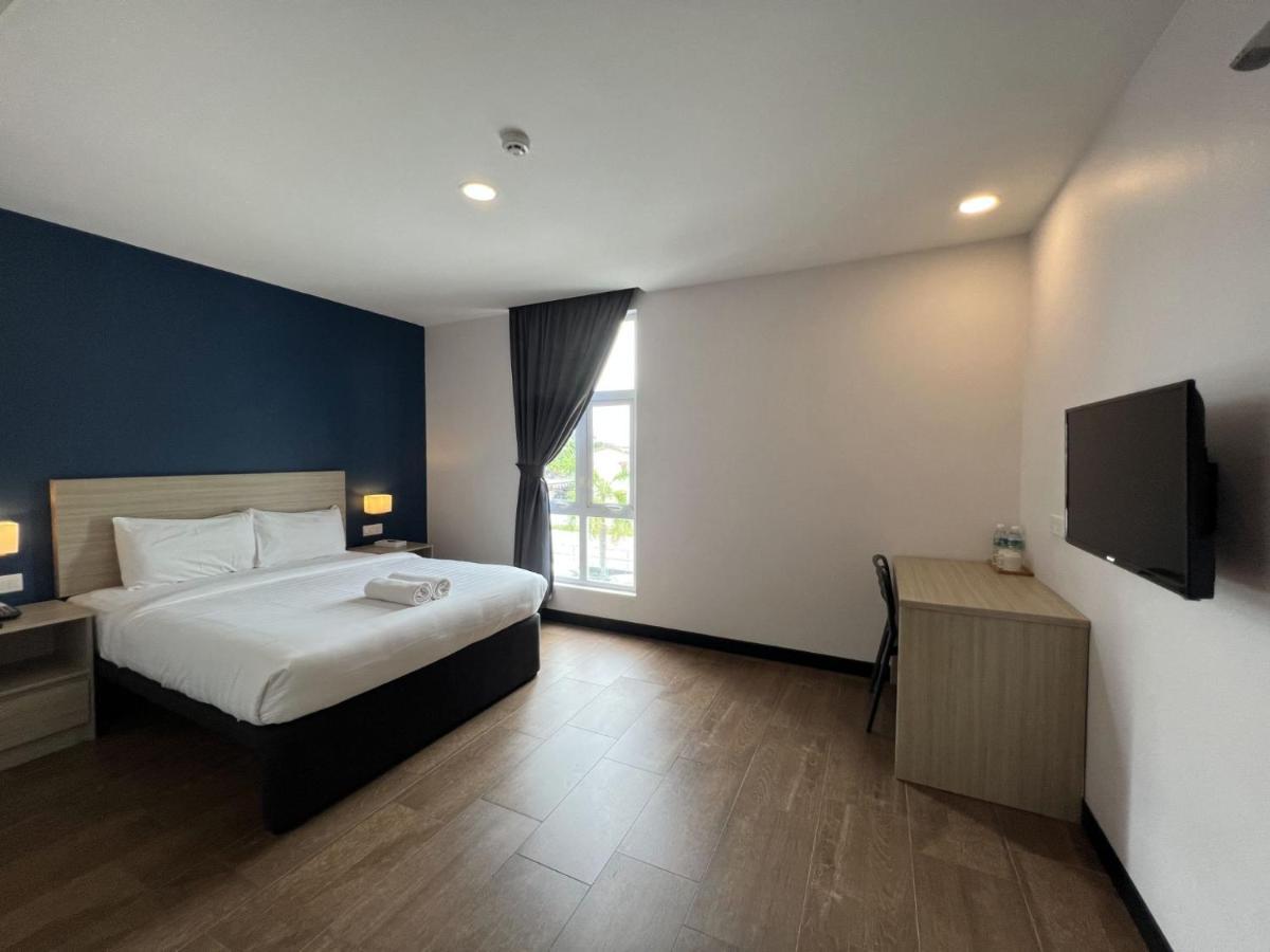 Zone Hotels, Telok Panglima Garang Teluk Panglima Garang Ngoại thất bức ảnh