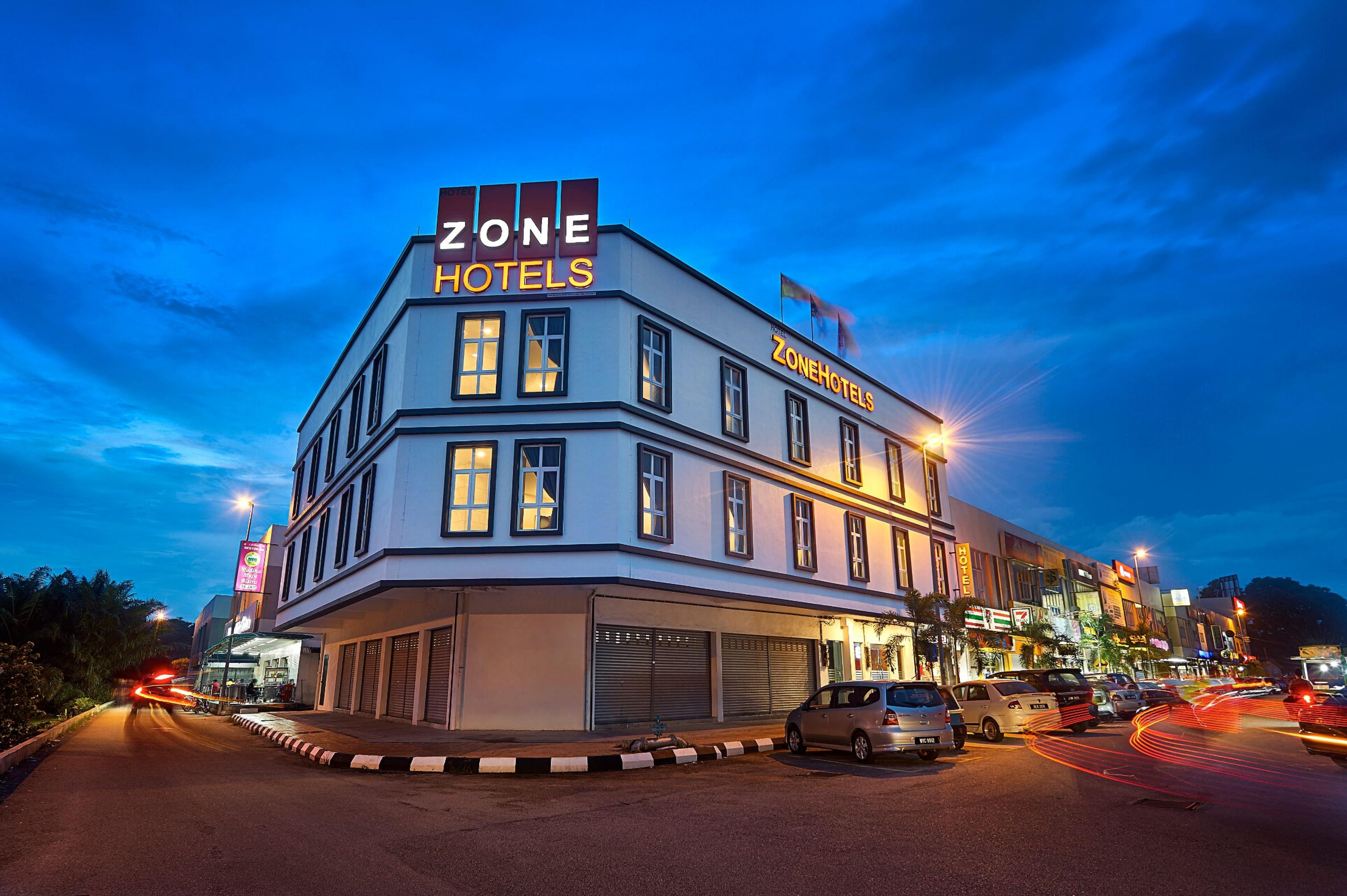Zone Hotels, Telok Panglima Garang Teluk Panglima Garang Ngoại thất bức ảnh