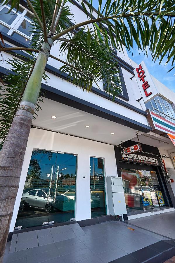 Zone Hotels, Telok Panglima Garang Teluk Panglima Garang Ngoại thất bức ảnh