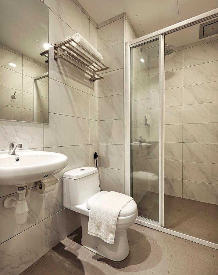 Zone Hotels, Telok Panglima Garang Teluk Panglima Garang Ngoại thất bức ảnh