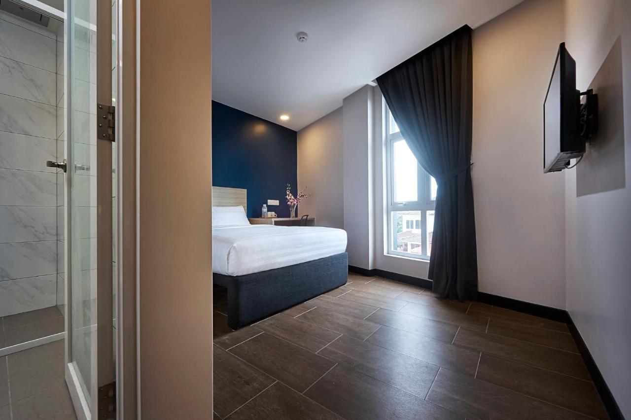 Zone Hotels, Telok Panglima Garang Teluk Panglima Garang Ngoại thất bức ảnh